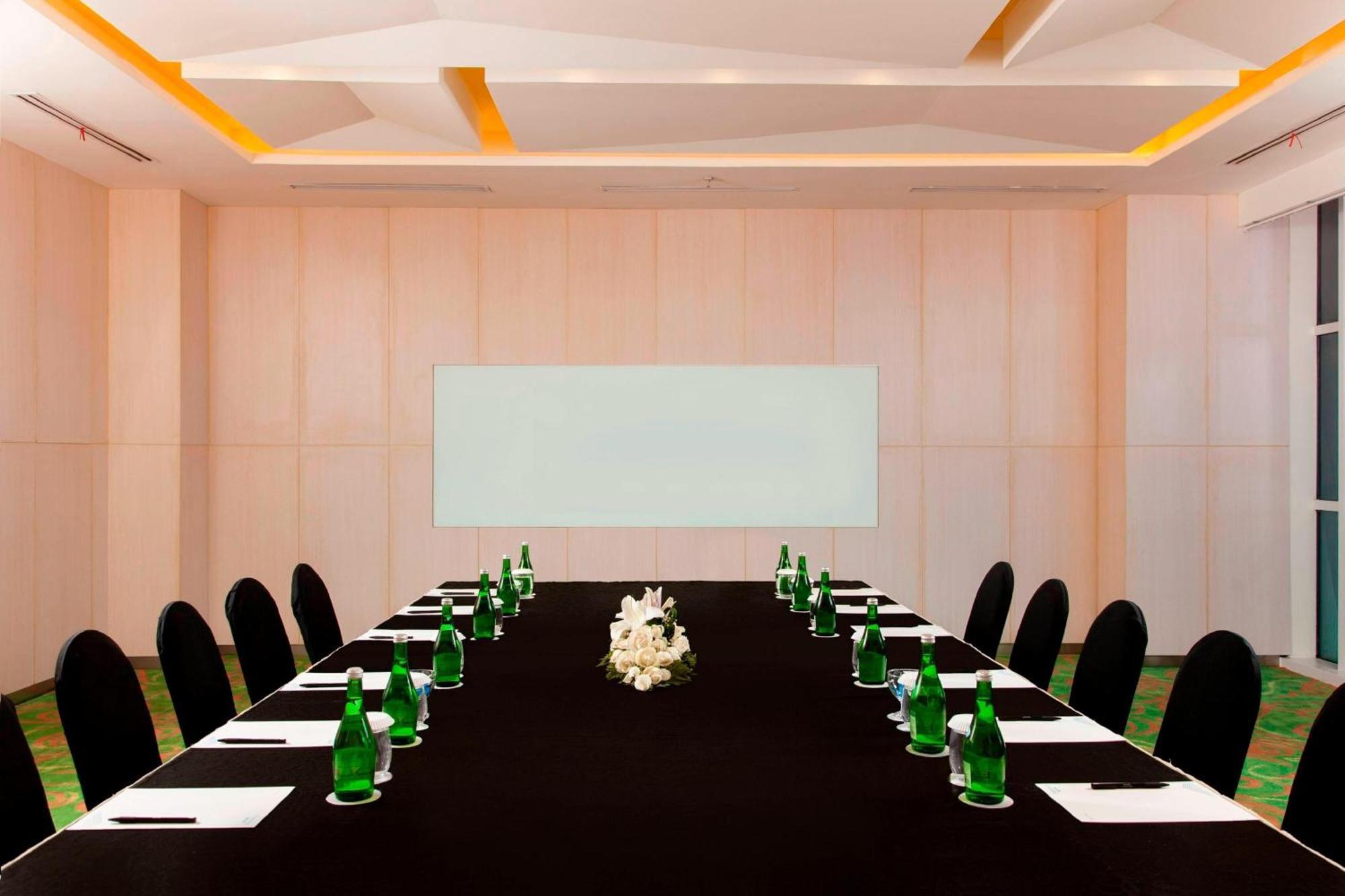Fairfield By Marriott Surabaya Hotel Luaran gambar